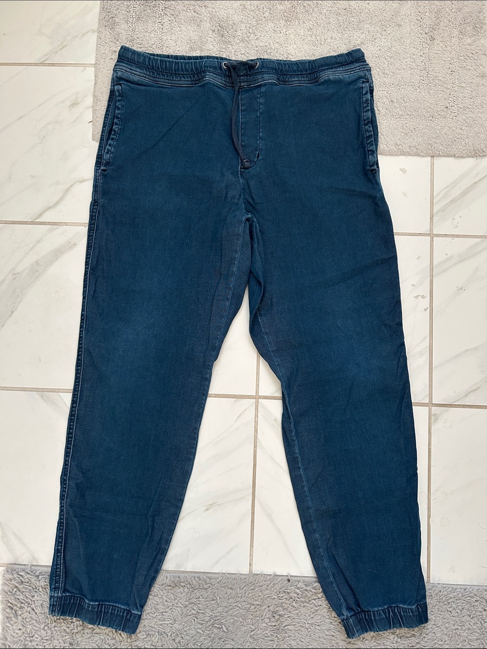 Men's Elastic-Waist Casual Joggers in Denim blue